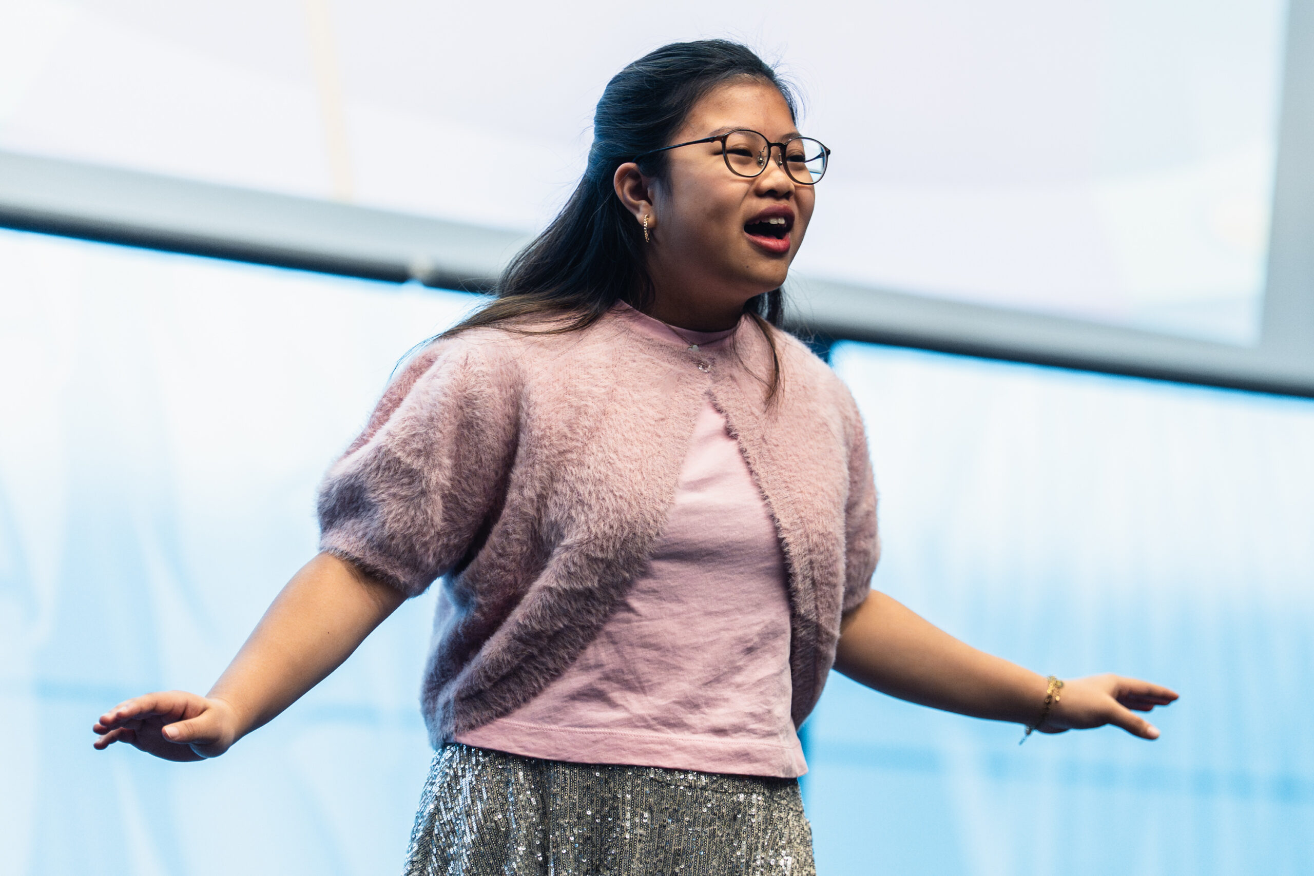 251214_1509_FM301944