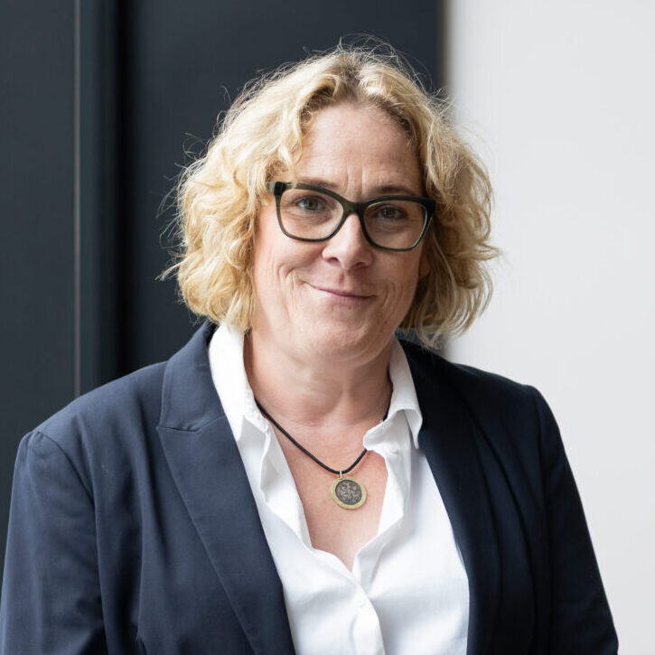 Prof. Heike Henning